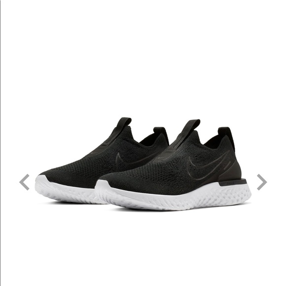 nike epic phantom react flyknit on feet